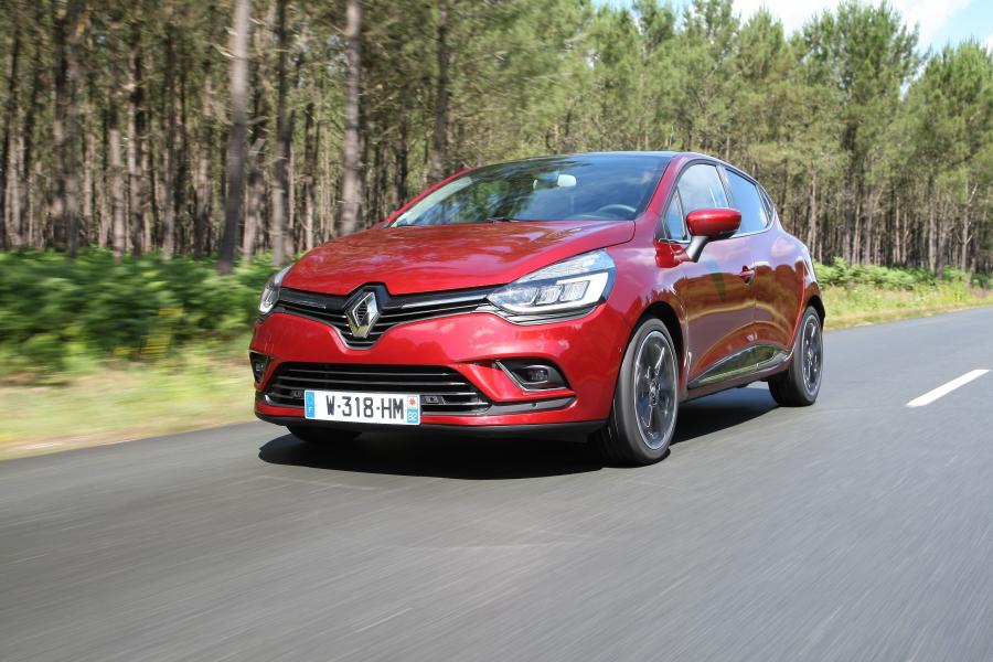  Renault Clio 2016 года  (фото 64 из 80)